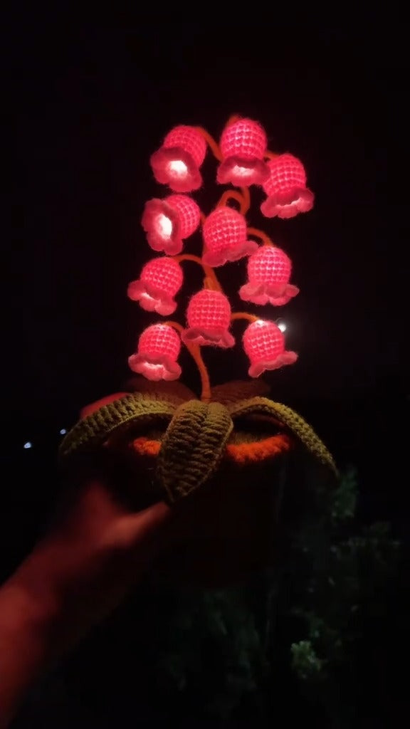ShimmerNest® LilyGlow